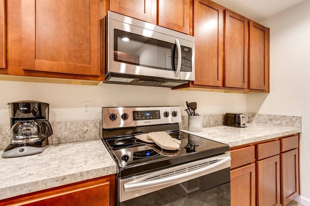 Ganze Wohnung, Oak St #3 |Main Level Apt |Small Dogs Ok |Walk to St Johns River |Seasonal Pool |Green Cove Springs in Clay County (FL)