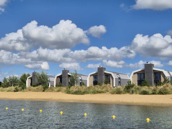 Chalet voor 12 personen, met tuin in Nederland