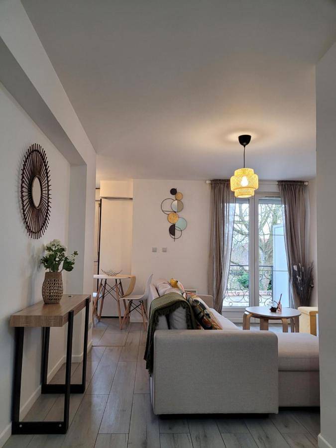 Appartement entier, Cocooning House 212 Suite Cosy Sunshine appartement Aeroport Paris Roissy Cdg et Parc Asterix in Survilliers, Val-d'Oise