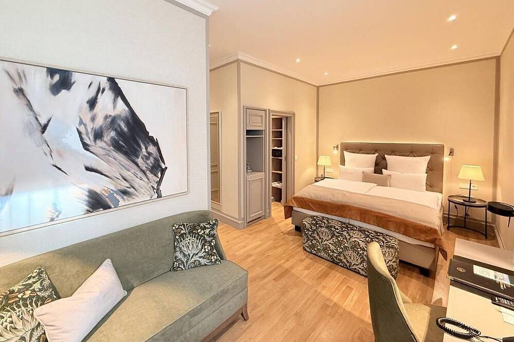 Doppelzimmer Deluxe - Hotel Deidesheimer Hof in Deidesheim, Pfälzer Rheinebene