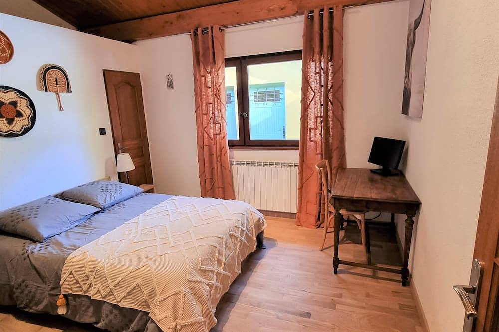 Apartamento entero, Nice little house with garden in Charbonnières-les-Bains, Ródano