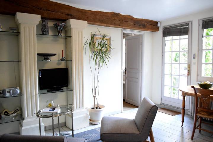 Gîte pour 2 personnes, avec piscine ainsi que jardin et terrasse à Selles-sur-Cher - 4