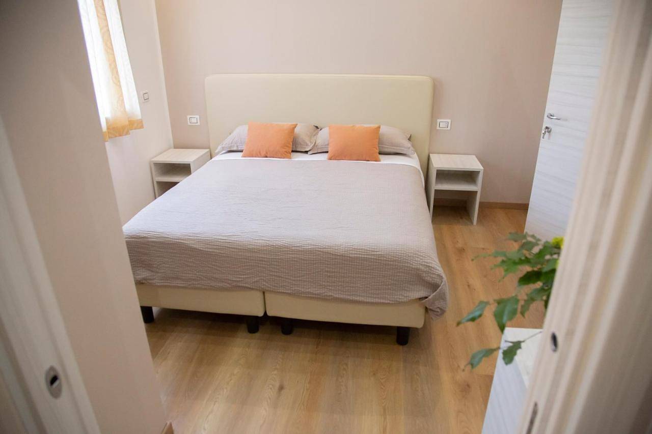 Double or Twin Room with Private Bathroom in Módena, Módena (província)