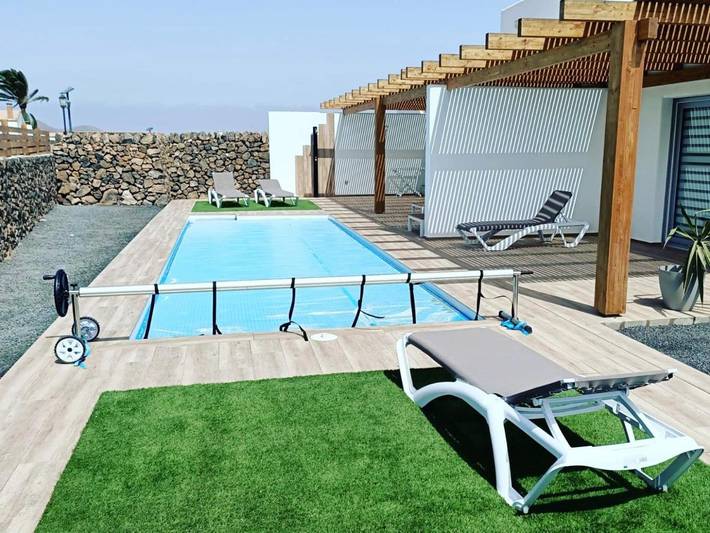 Villa für 8 Personen, mit Terrasse und Garten sowie Pool und Ausblick in Lajares