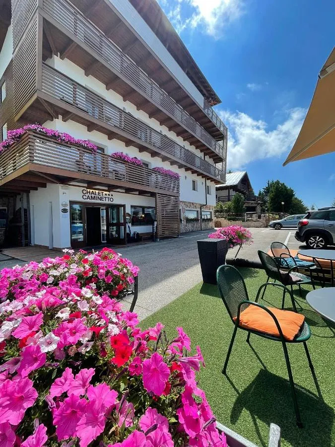 Hotel für 3 Personen, mit Pool und Terrasse sowie Sauna - 1