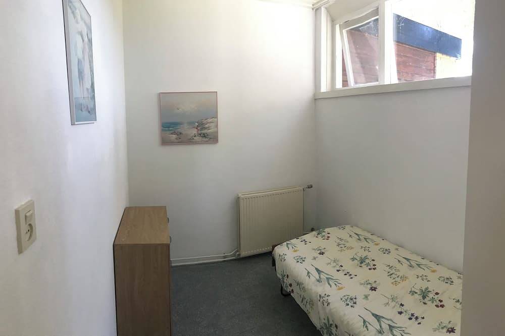 Ganze Wohnung, Serene 2-bedroom apartment with Wifi in 't Zand in Niederländische Nordsee