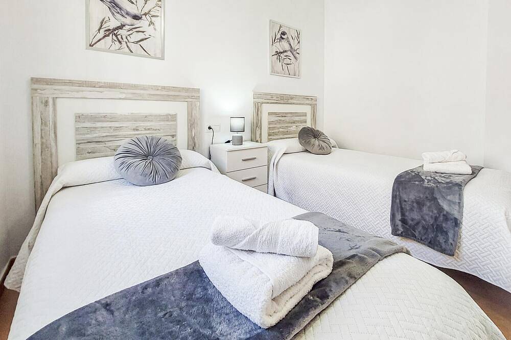 Gorgeous home in Benaojan with swimming pool in Benaoján, Málaga Province