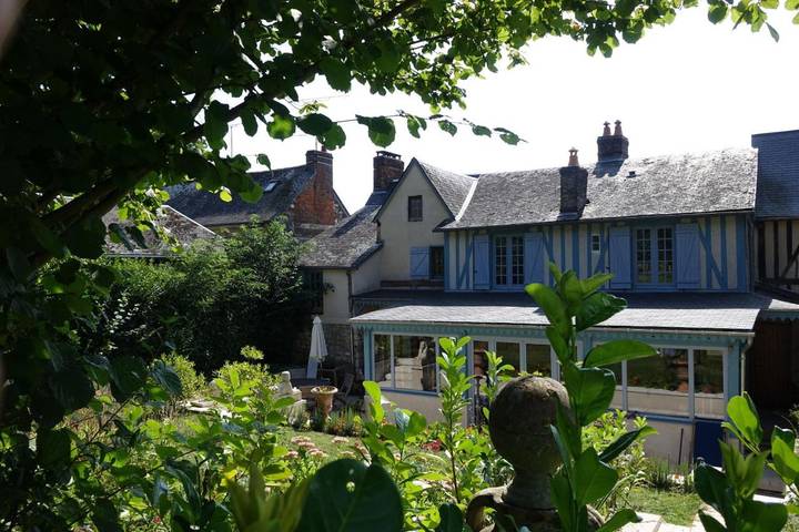 Gîte pour 2 personnes, avec terrasse ainsi que jardin et vue à Le Bec-Hellouin - 4