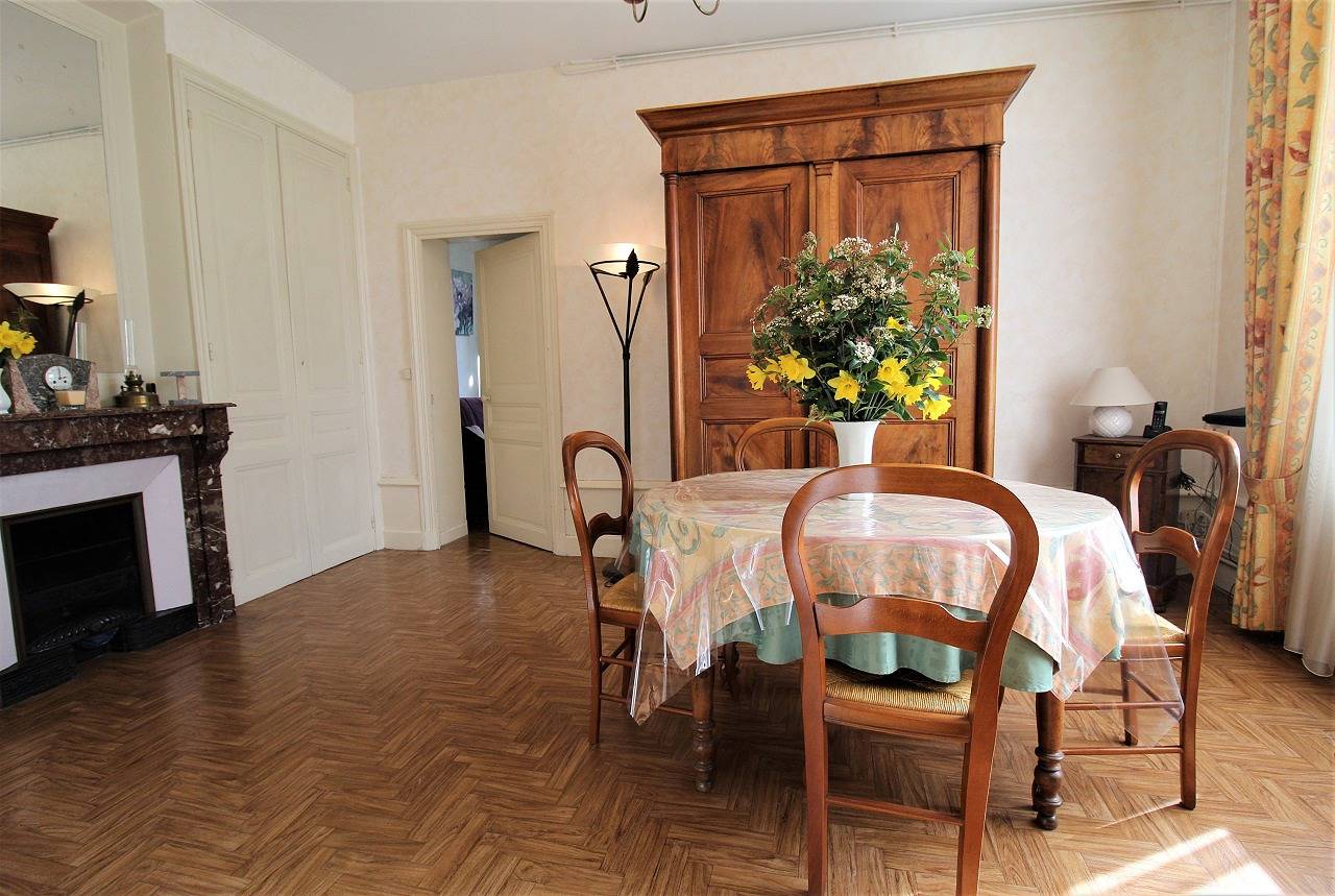 L'Albizia in Villefranche-sur-Saône, Beaujolais