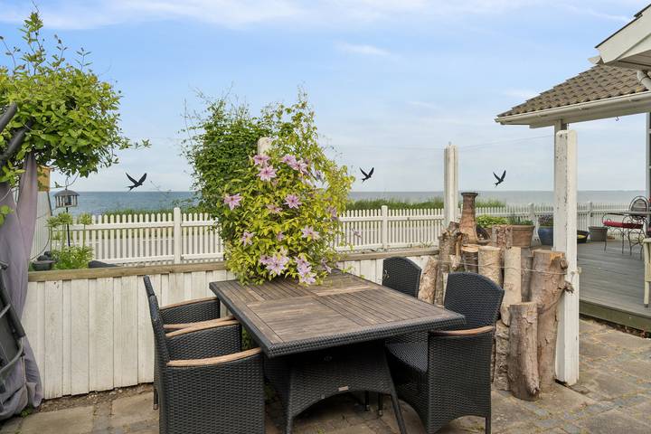 Lovely holiday home panoramic view over the sea in Kongsmark Strand, Slagelse
