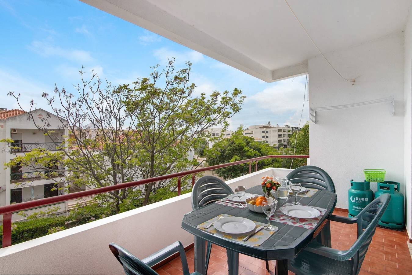 Apartamento inteiro, Apartamento 'Beach House-5 Minutos A Pé Da Praia' com Jardim Partilhado, Wi-Fi e Ar Condicionado in Manta Rota, Ria Formosa