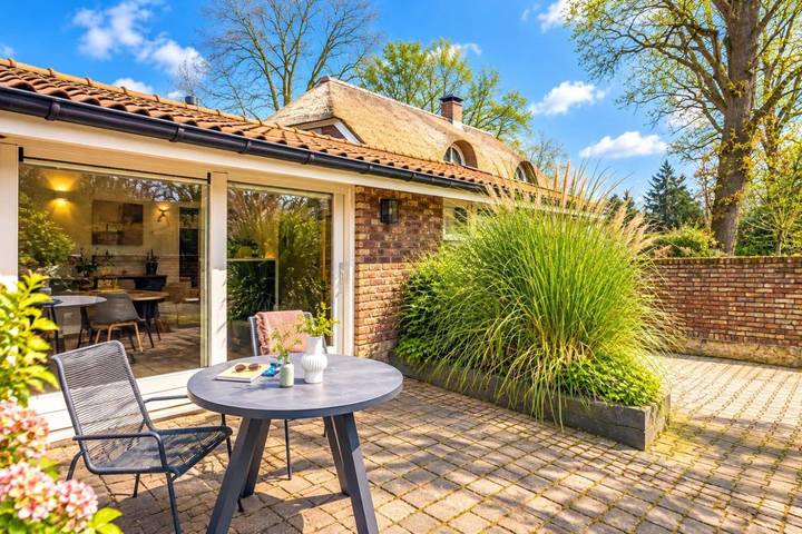 Vakantiehuis voor 3 personen, with Terras and Tuin as well as Uitzicht in Enschede