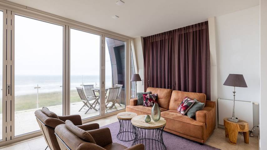 Vacation apartment for 5 people, with balcony in Egmond aan Zee