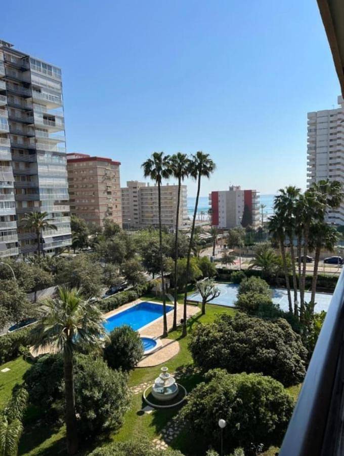 Apartamento de vacaciones para 6 personas, con vistas y piscina además de jardín y balcón - 1