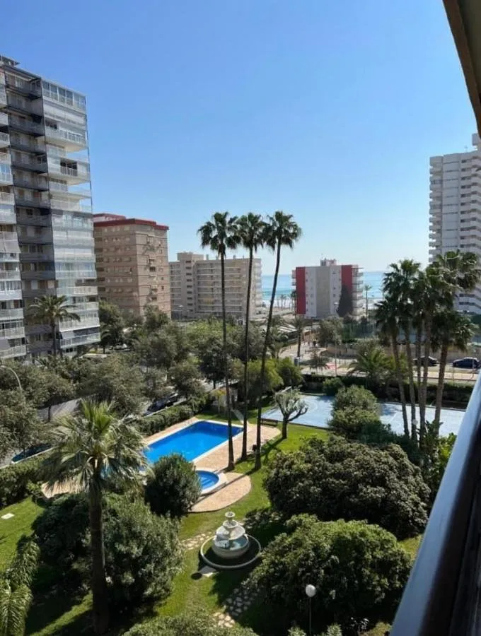 Apartamento de vacaciones para 6 personas, con balcón y piscina además de jardín y vistas - 1