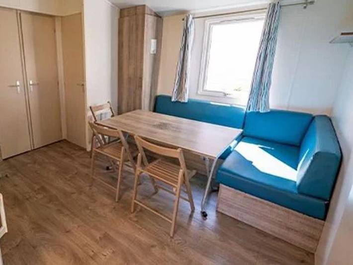 Camping Le Chêne Gris - Mobilheim 6 personen - Comfort | 3 Zi. | 6 Pers. | Erhöhte Terrasse | Clim. in Faremoutiers, Seine-et-Marne