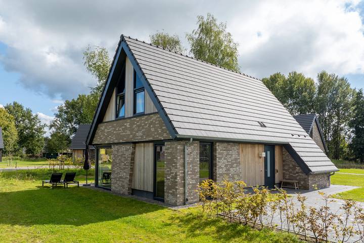 Bungalow für 8 Personen, mit Terrasse und Balkon/Terrasse - 1