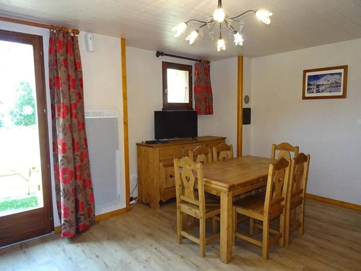 Gîte pour 8 personnes, avec jardin et piscine à La Chapelle-en-Valgaudémar