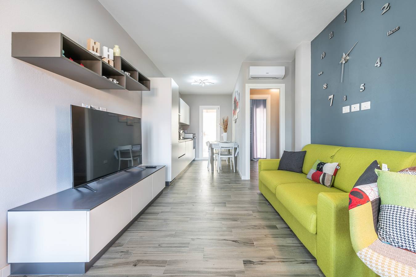 Holiday Home "Elizabeth House" with Mountain View & Garden in Crabonaxa/Villasimius, Villasimius