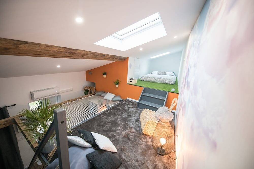 Appartement entier, ⭐️Jungle Room⭐️évadez vous❤️cosy luxe❤️gare/ autoroute⭐️ in Givors, Lyon et ses environs