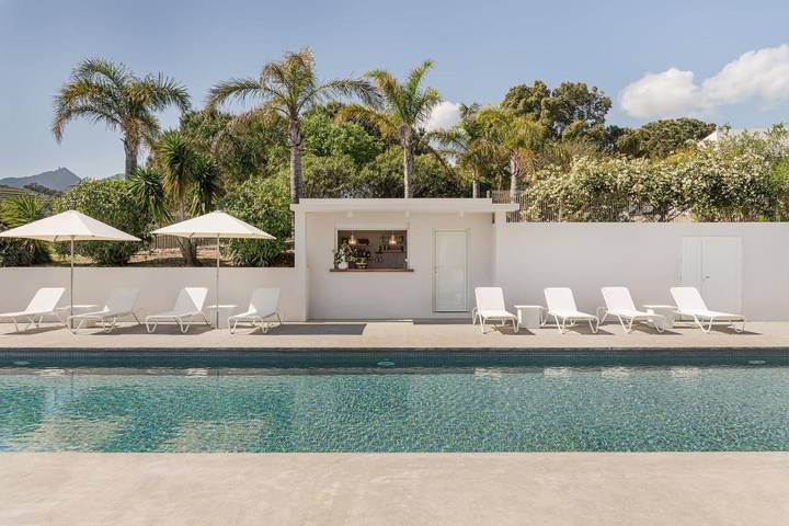 Hôtel pour 2 personnes, avec jardin ainsi que jacuzzi et piscine