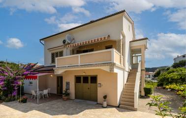 Ferienwohnung für 4 Personen, mit Terrasse in Supetarska Draga