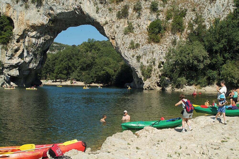 Ferienhaus in ruhiger südlicher Ardèche in Labeaume, Ardèche