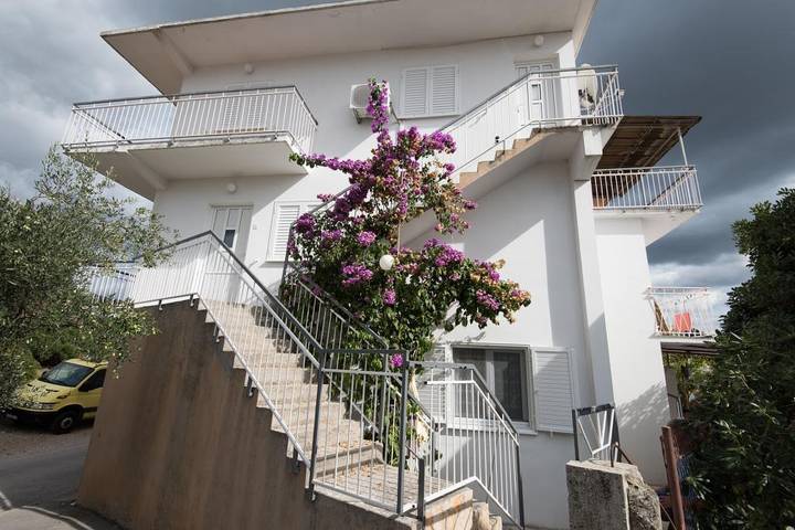 Ferienwohnung für 4 Personen, mit Terrasse in Rogoznica