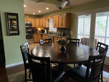 Vacation House for 14 Guests in Alexander City, Lake Martin, Picture 1