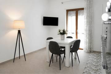 Vacation Rental for 4 Guests in Crotone, Ionian Coast Calabria, Picture 4