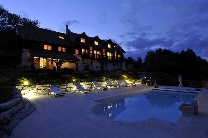 Chambre d’hôte pour 2 personnes, avec jardin et piscine