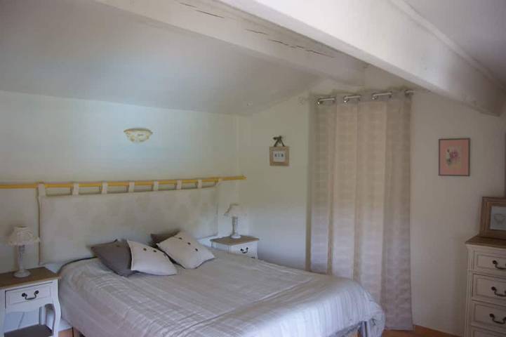 Location de vacances pour 2 personnes, avec terrasse et jardin à Le Val - 2