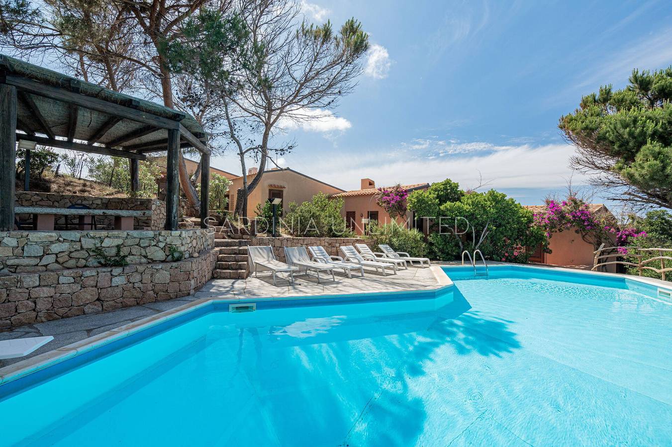 Villa Baia di Myrtama in Costa Paradiso, Trinità d'Agultu e Vignola