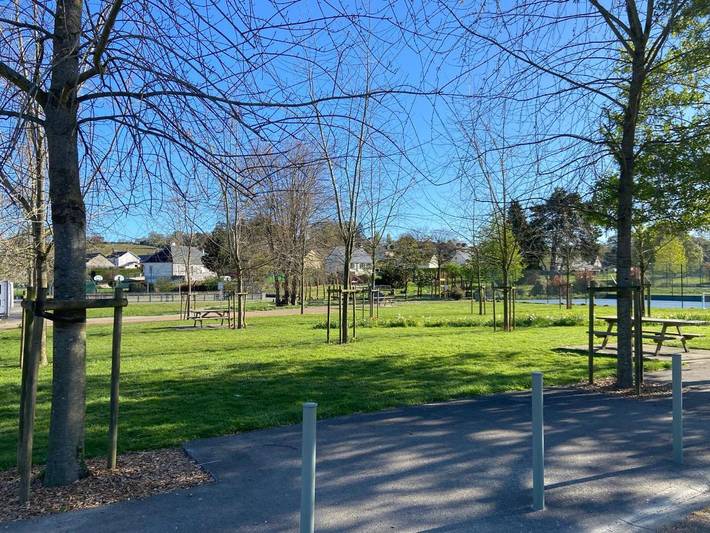 Location de vacances pour 2 personnes, avec vue ainsi que terrasse et jardin à Sourdeval - 2