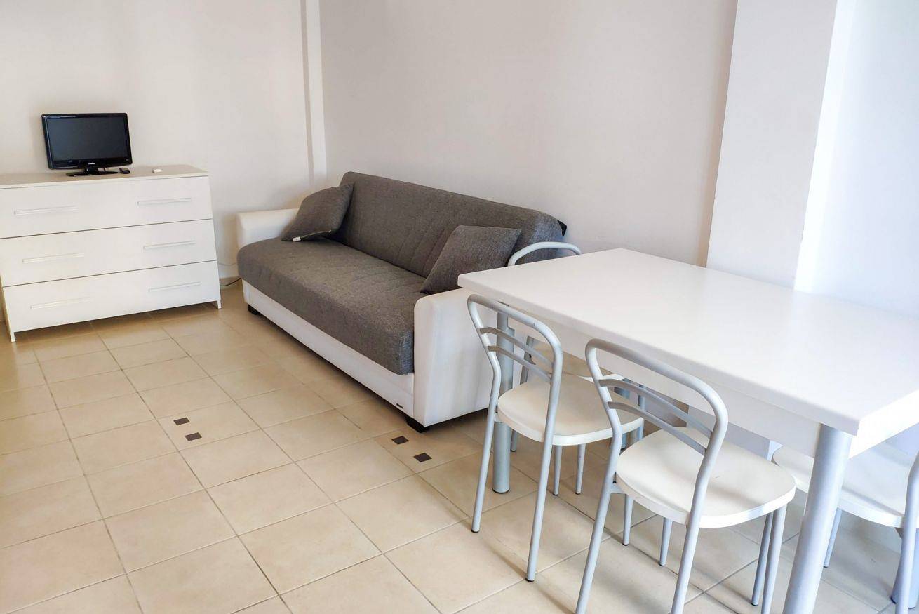Appartement entier, Holiday Rendez Vous - Appartement de deux pièces 4 jardin in Pineto, Côte Adriatique Abruzzes