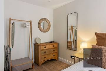 Apartment for 4 People in Exeter, Devon, Photo 3