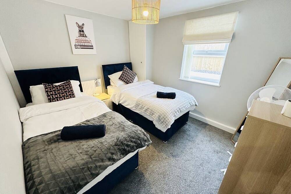 Ganze Wohnung, Apartment-Deluxe-Eigenes Badezimmer-Blick zur Meerseite in Swansea und Umgebung