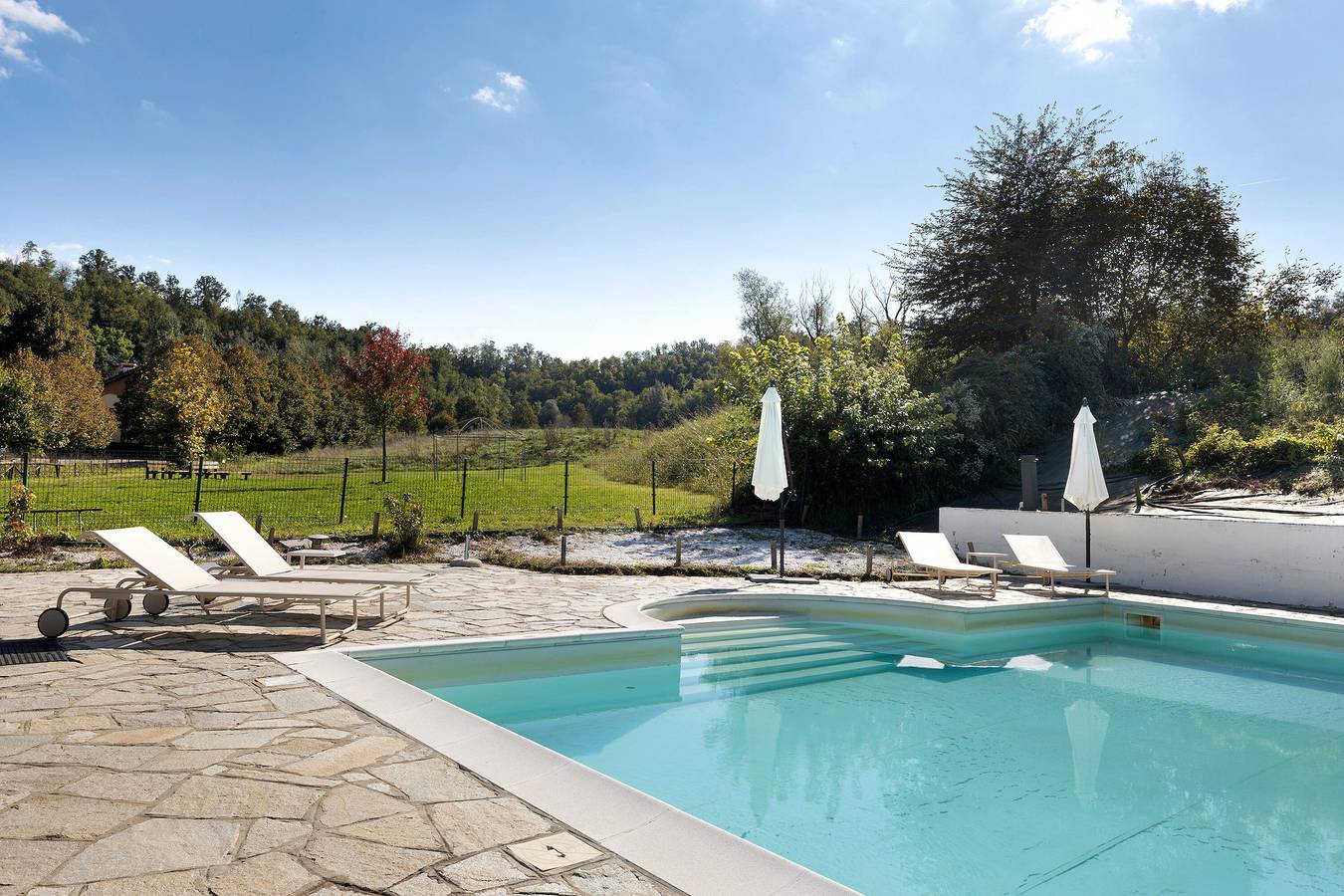 Apartamento entero, Apartamento 'Granaio Nr 5' con piscina compartida, Wi-Fi y aire acondicionado in Asti (Municipio), Provincia d'Asti