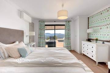 Villa pour 13 Personnes dans Mouans-Sartoux, Région de Cannes, Photo 1