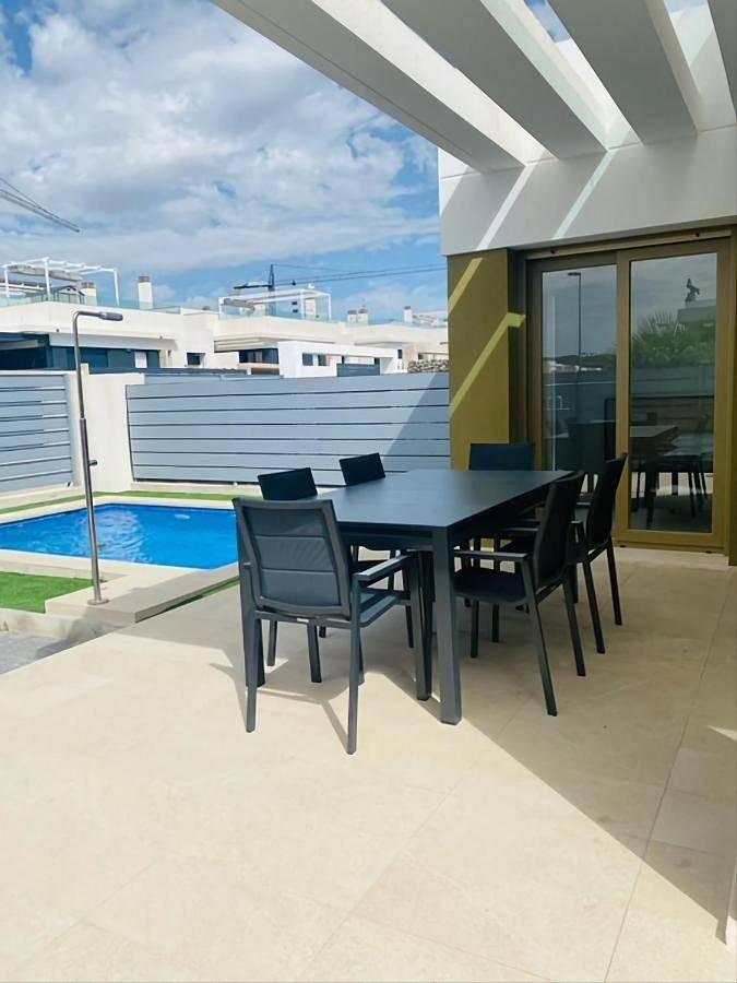 Casa rural para 6 personas, con Terraza y Jardín además de Piscina y Vistas en Jacarilla