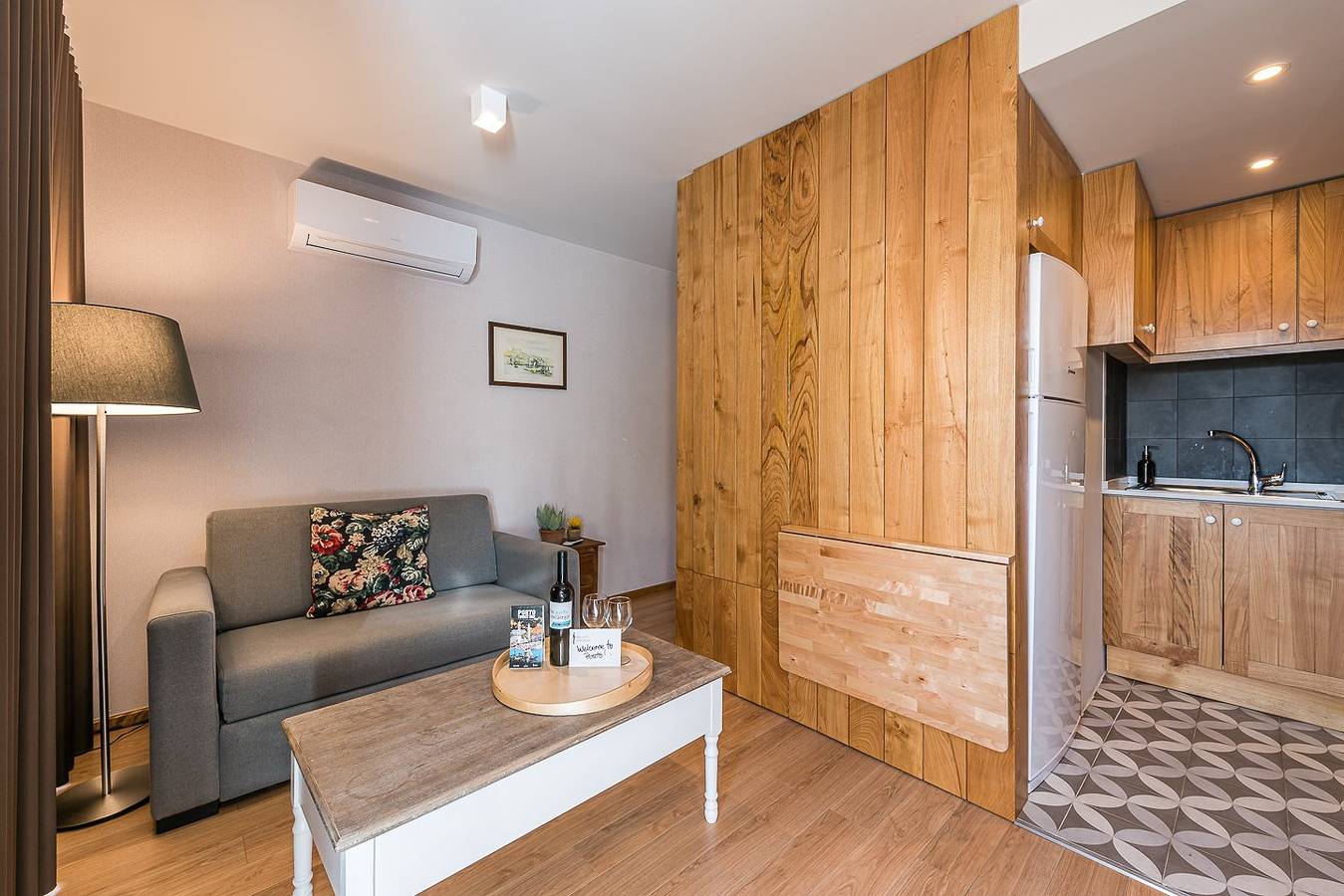 Entire studio, Guestready - Crayon Walls Apts in Porto, Porto District
