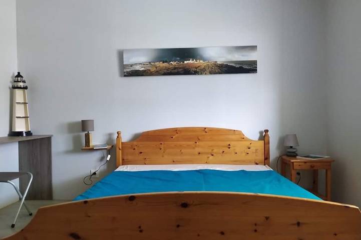 Location de vacances pour 5 personnes, avec jardin et terrasse à Landevieille - 2