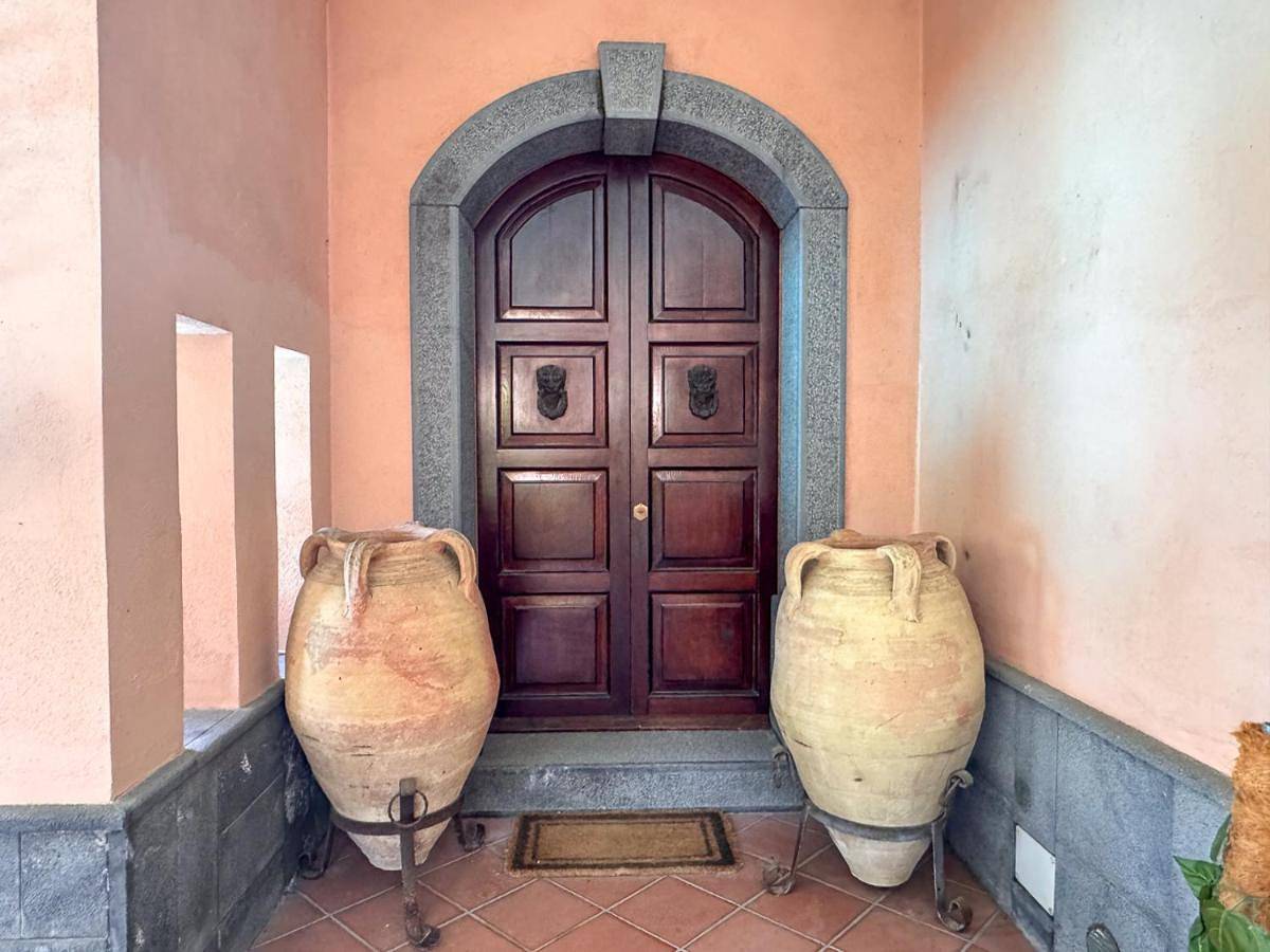 Three-Bedroom Villa in San Giovanni La Punta, Catania e dintorni