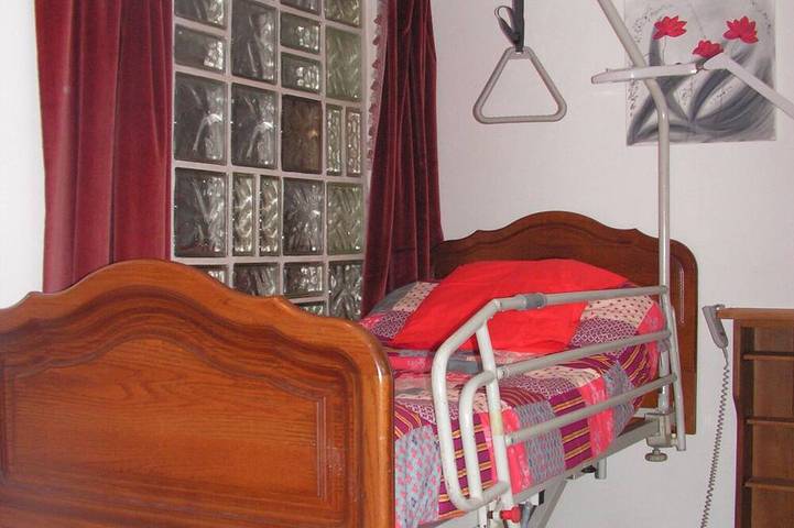 Maison Individuelle pour 11 personnes accessible personne mobilité réduite. in Xertigny, Région d'Épinal