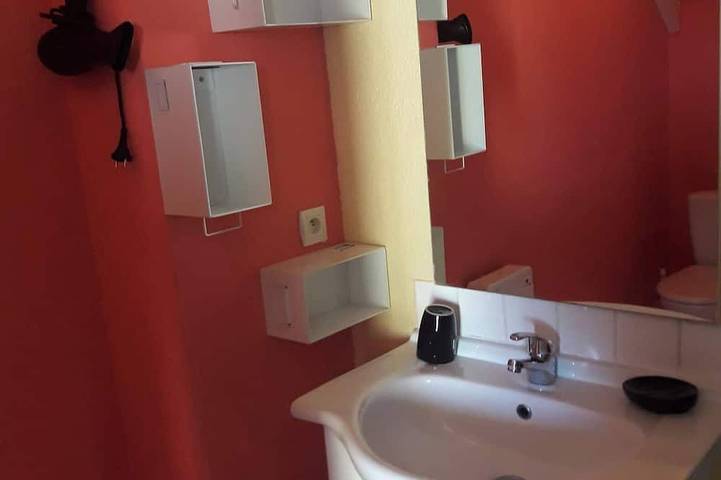 Gîte pour 4 personnes, avec jardin et piscine à Montélimar - 3