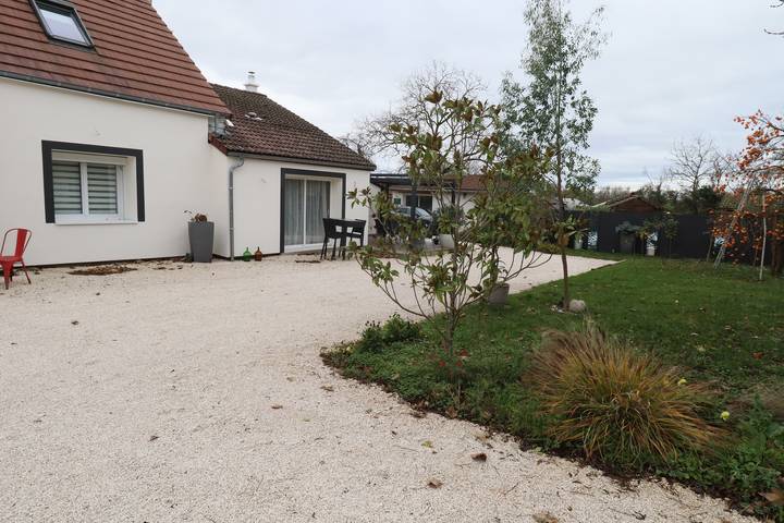 Gîte pour 6 personnes, avec jardin et terrasse dans Côte-d'Or - 2