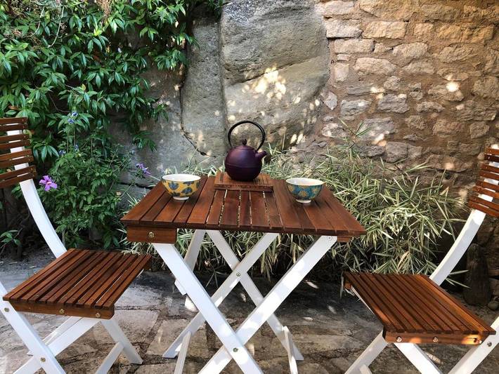 Location de vacances pour 2 personnes, avec terrasse à Lacoste