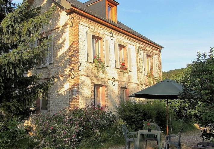 Gîte pour 6 personnes, avec Terrasse et Jardin