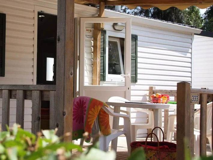 Camping pour 4 personnes, avec terrasse dans les Alpes-de-Haute-Provence - 3