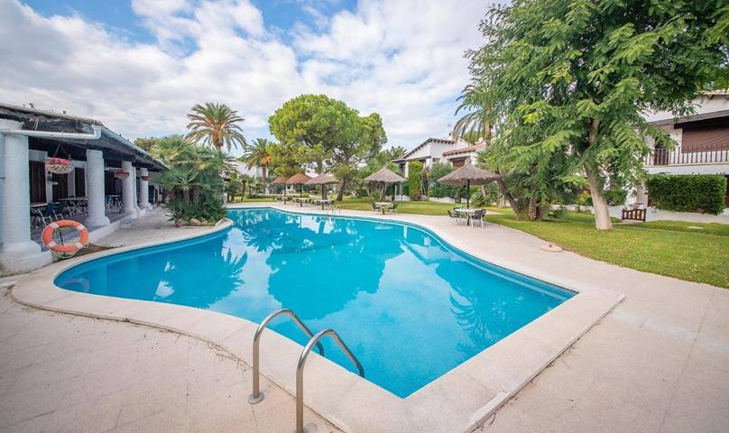 Chalet para 8 personas, con piscina y balcón en Bajo Penedés - 2